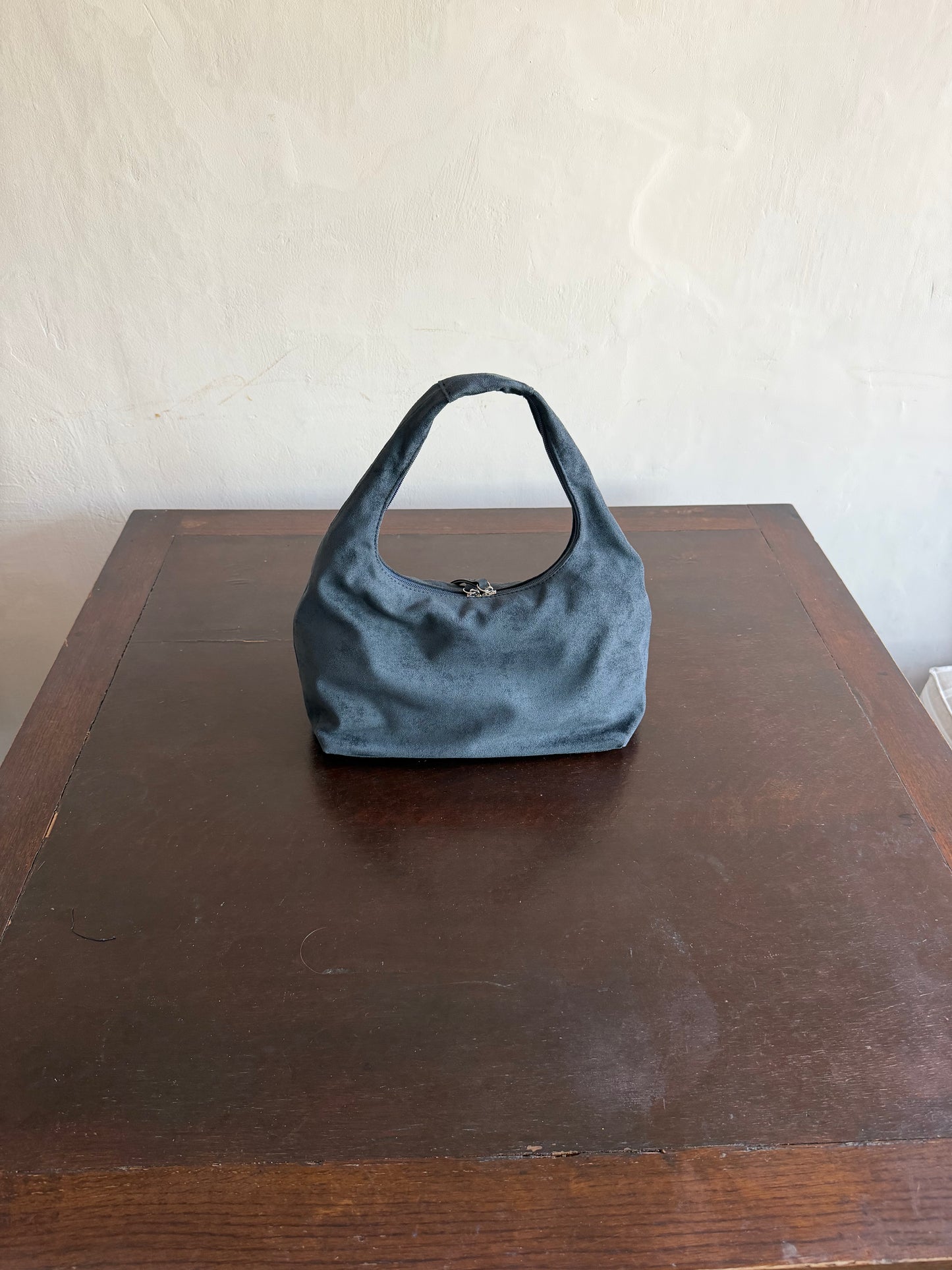 July Mansion - Medium Jersey in Navy Suede