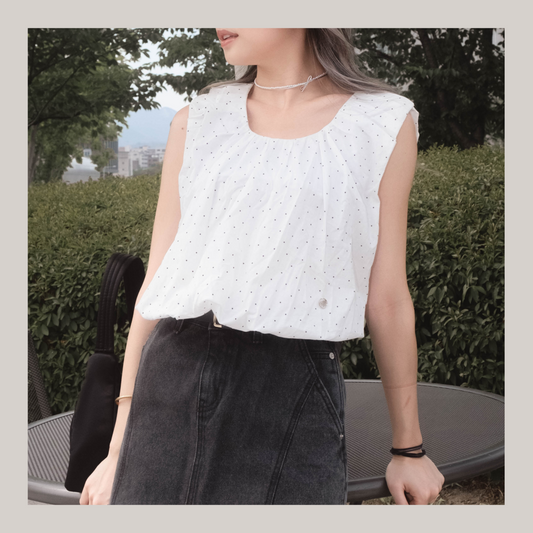 [ 韓國連線 🇰🇷 清涼感~ 波點泡泡 top ]  Dot Dot Bubble Top - White