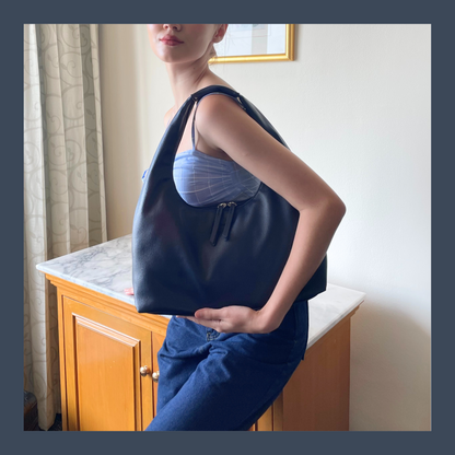 July Mansion - Large Jersey in Navy