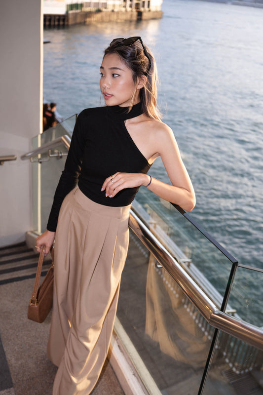 [ 高貴ok! 性感都ok! ] High Collar Single Shoulder Top