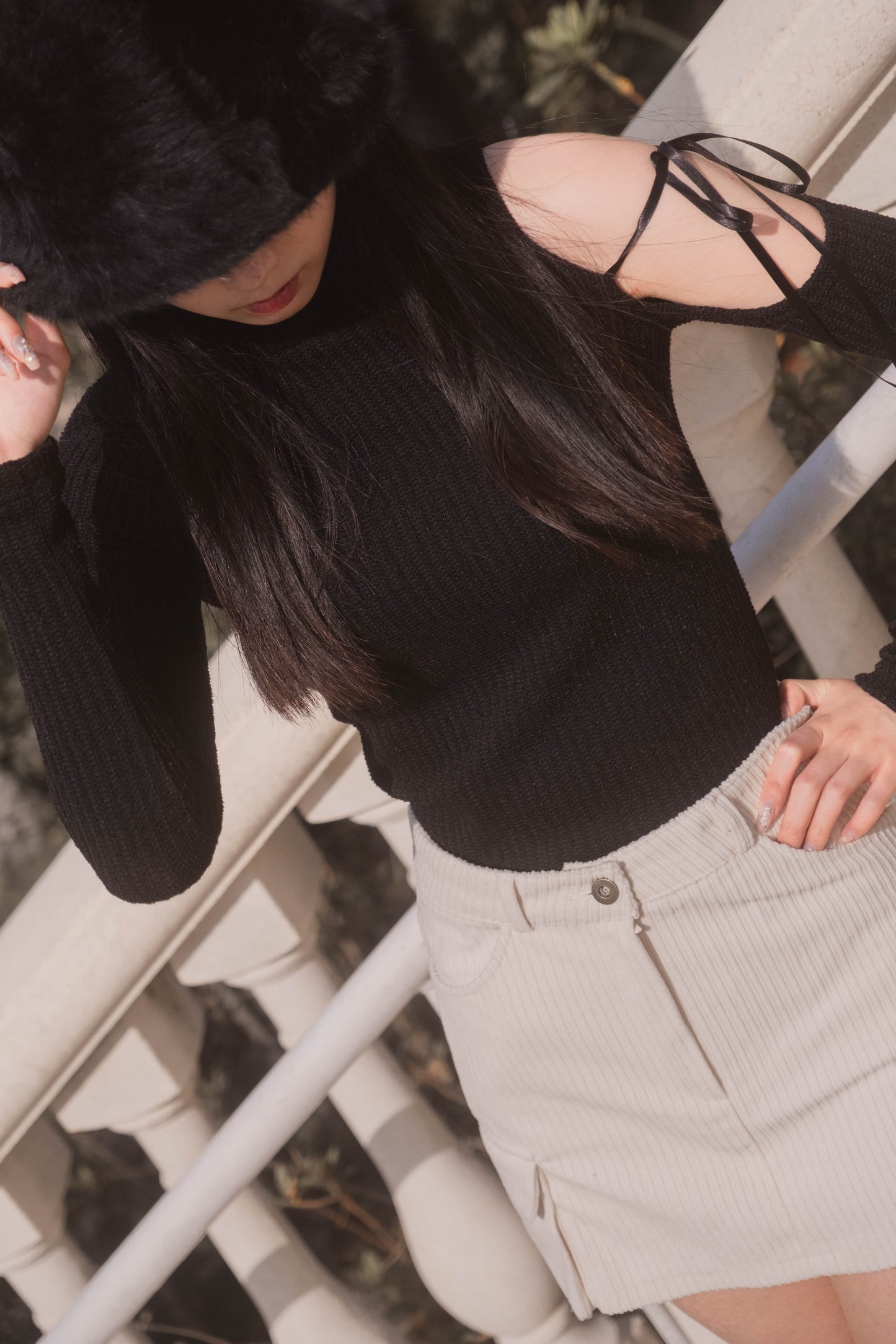 [ 必入手! 綁帶蝴蝶結針織 top ] Bow On Hand Top - Black