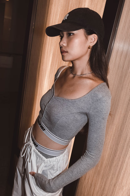 [ 個性不撞款! ] Rubbery Long Sleeve Cropped Top