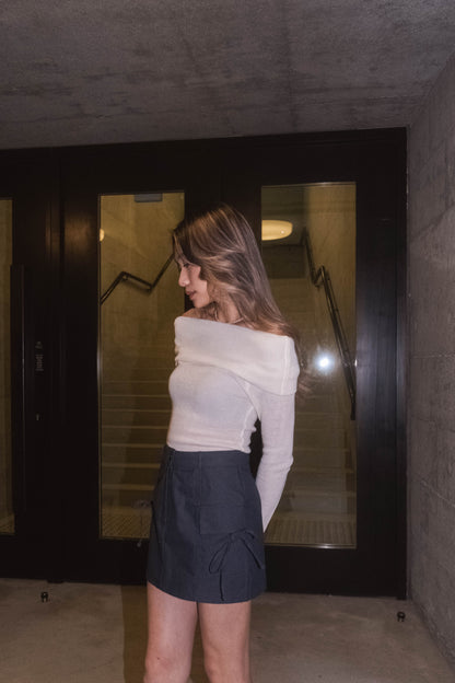 [ 必備 ! 軟糯親膚氣質款 ] Second Skin Off Shoulder Sheer Top - 4 colours