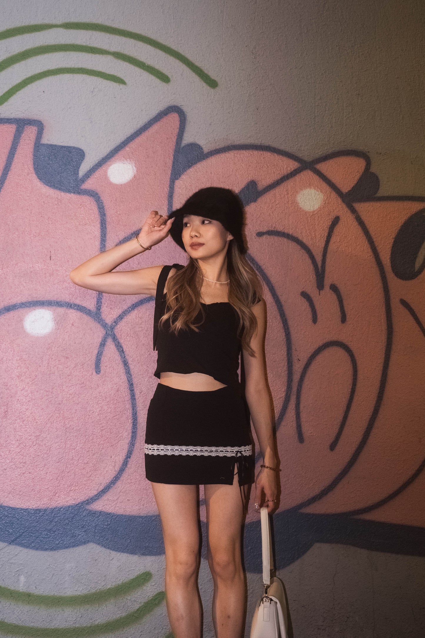 [ 綁帶花邊吊帶小背心~ ] Black Horse Tie Shoulder Ruffle Top
