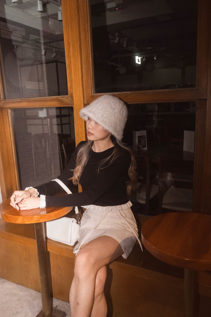 [ 小可愛~ 花邊 basic top ] Lace Ruffle Lady Top - 2 colours