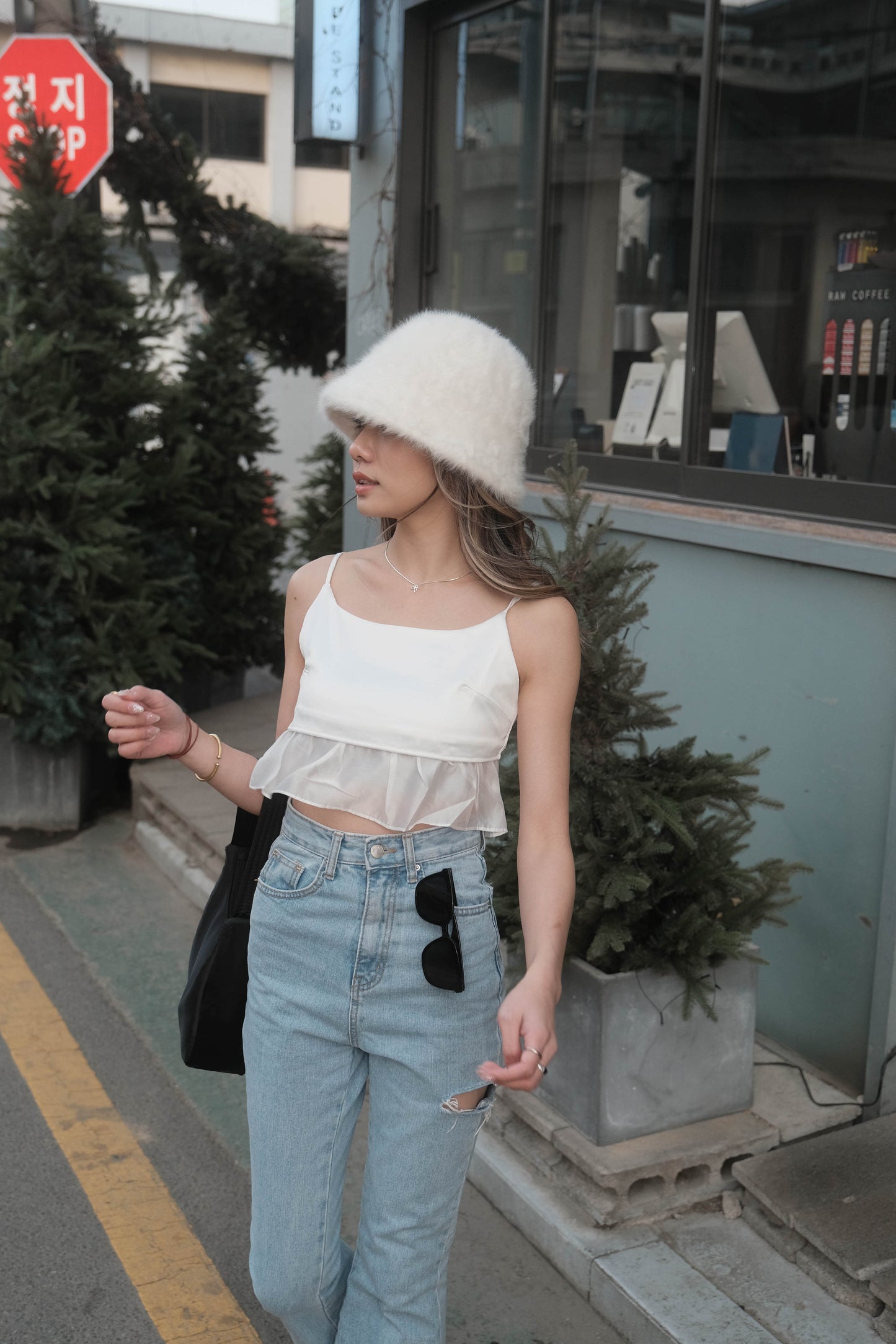 [ 韓國連線 🇰🇷 夏日必備飄飄吊帶~ ] Silky Ruffle Cami Mini Top