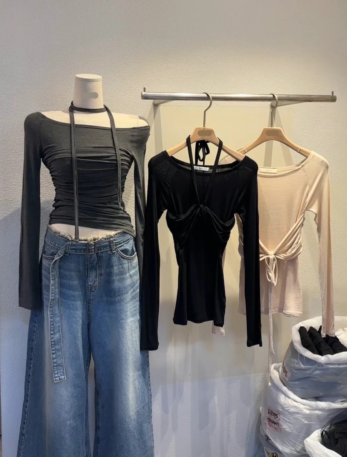 [ 極親膚, 多著法! 秋冬必備單著 top ] Breezy 3-way Stretchy Top - 3 colours