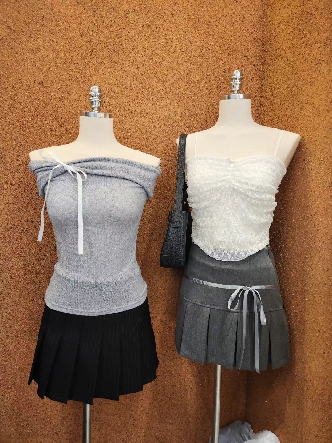[ 透薄透氣~ 綁帶蝴蝶結 Off Shoulder Top ] Ribbon Bow Sheer Knit Off Shoulder Top - 3 colours