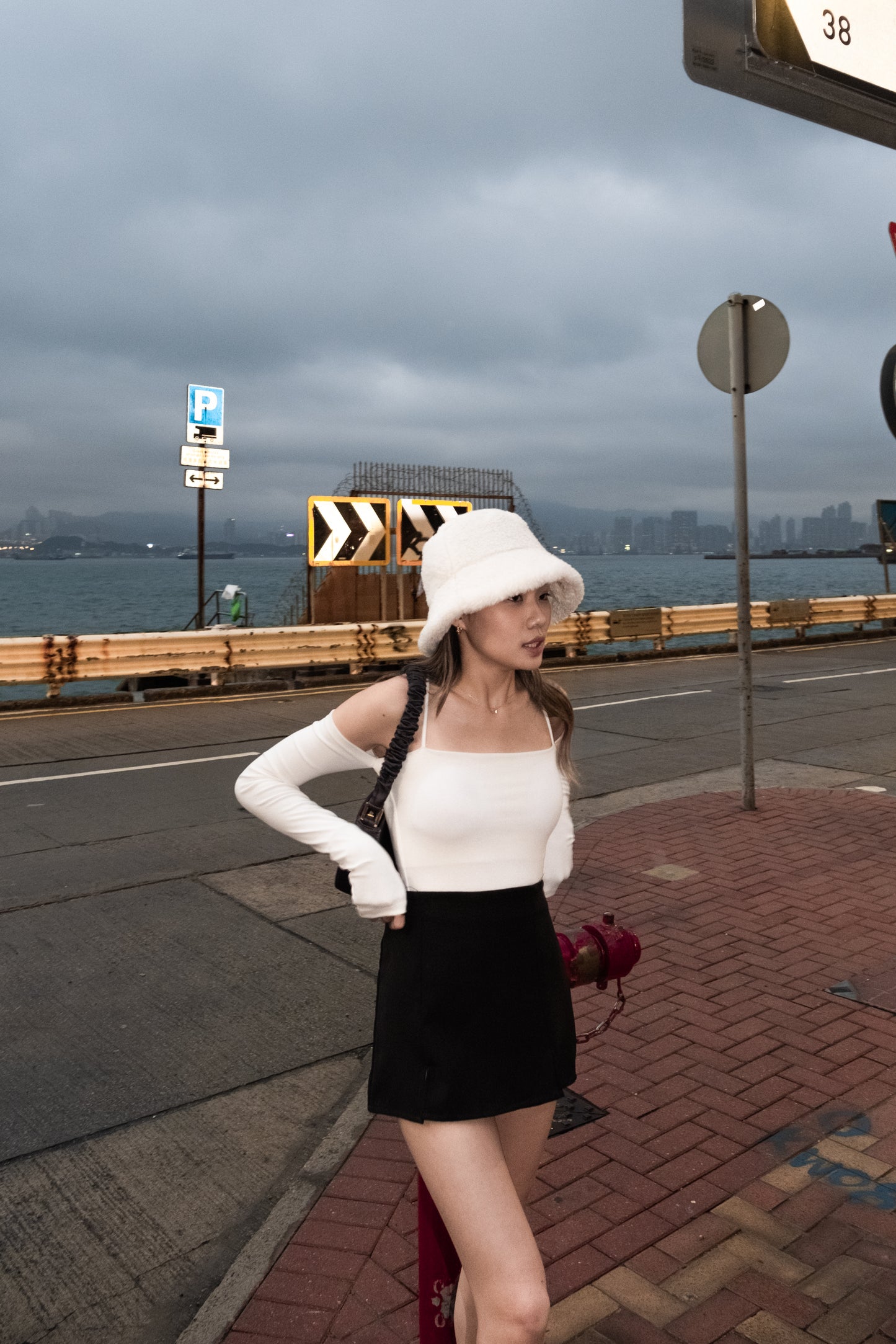 [ 極致小性感 ♥] Lovers Crossed Back Padded Top - White