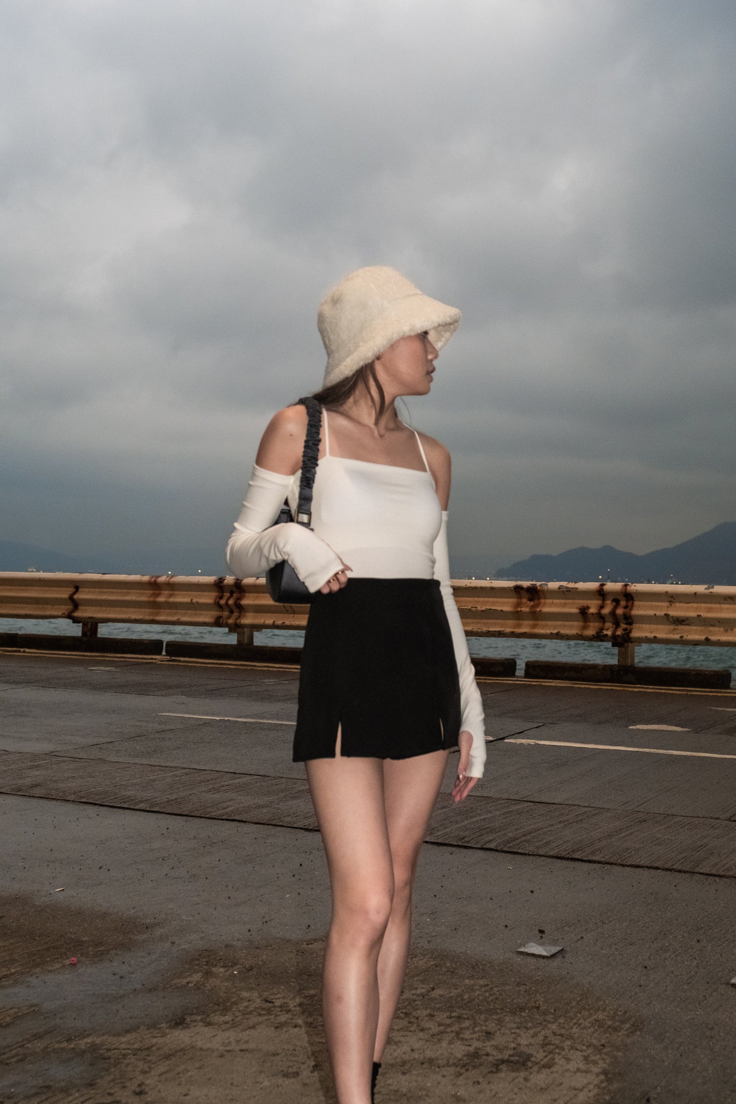 [ 極致小性感 ♥] Lovers Crossed Back Padded Top - White